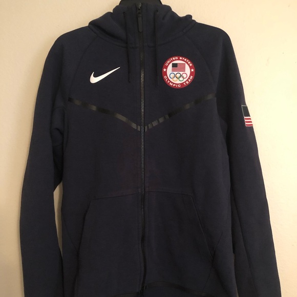 usa nike tech